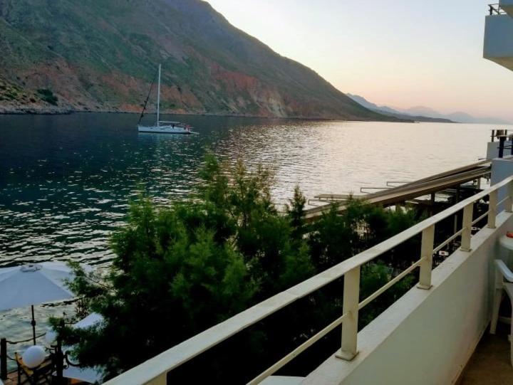 דירות לוטרו Maistrali Studio With Sea View מראה חיצוני תמונה